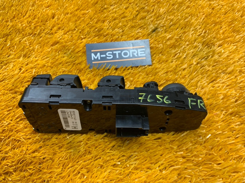 Блок управления стеклоподъемниками, 1000 рублей, Красноярск