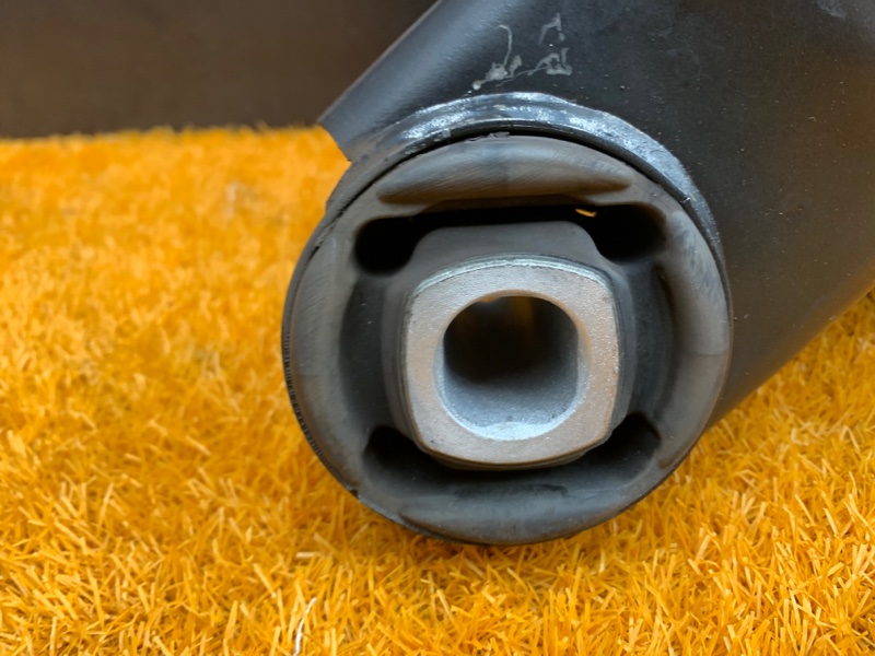 Балка поперечная (подрамник), 2500 рублей, Красноярск