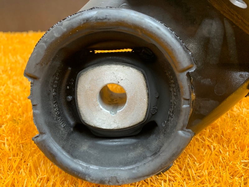 Балка поперечная (подрамник), 2500 рублей, Красноярск