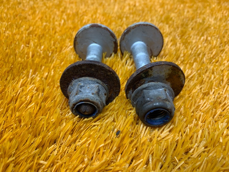 Болт развальный, 600 рублей, Красноярск