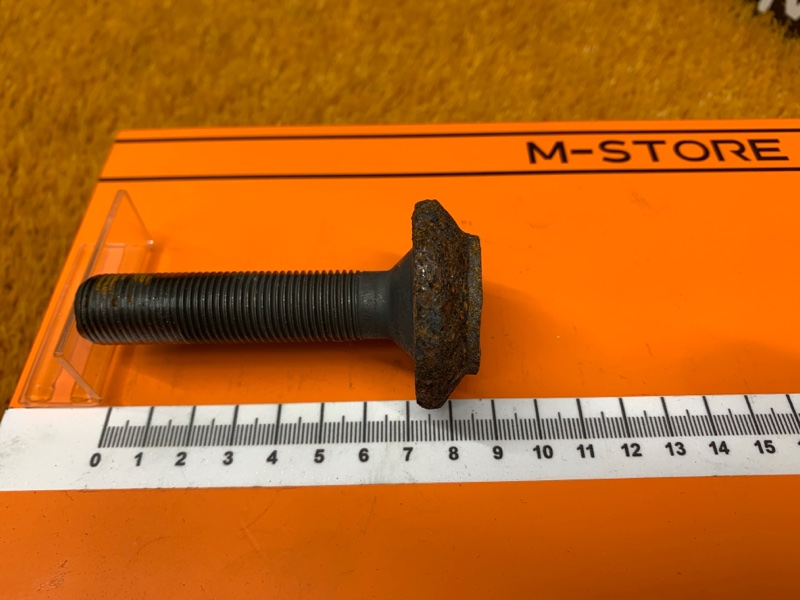 Болт привода, 200 рублей, Красноярск