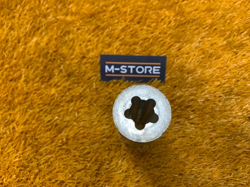 Втулка распорная, 200 рублей, Красноярск