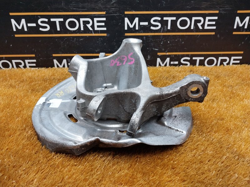 кулак поворотный, 1000 рублей, Красноярск