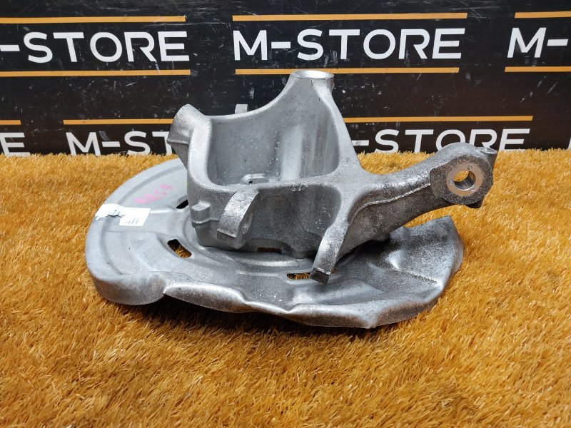 кулак поворотный, 1000 рублей, Красноярск