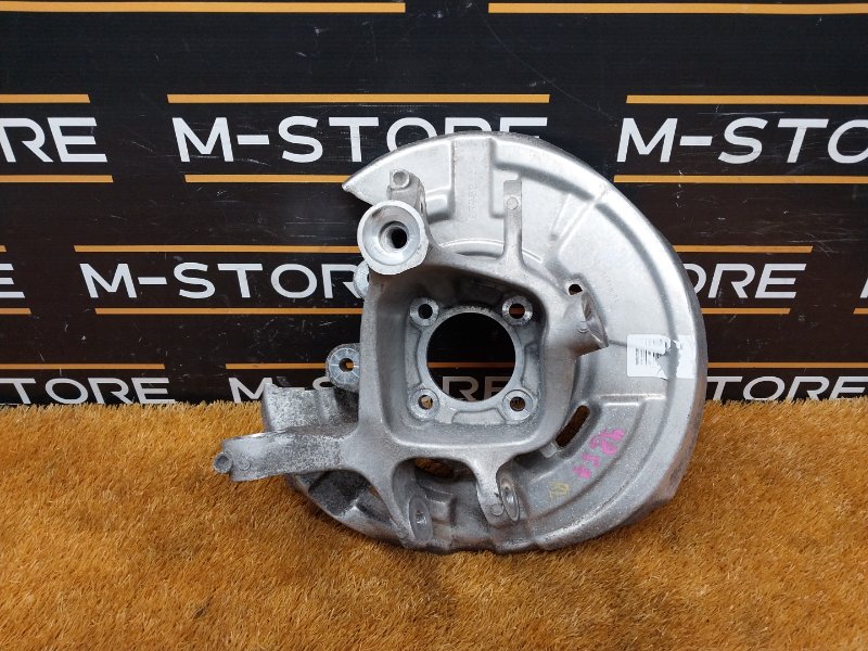 кулак поворотный, 1000 рублей, Красноярск