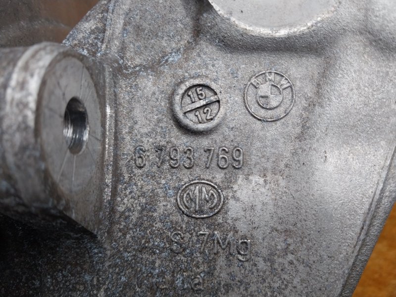 кулак поворотный, 1000 рублей, Красноярск