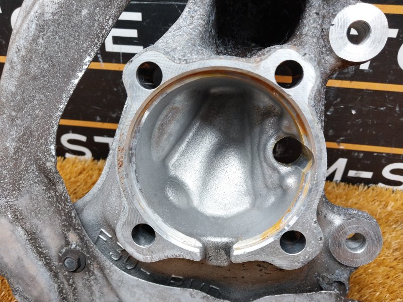 кулак поворотный, 5000 рублей, Красноярск