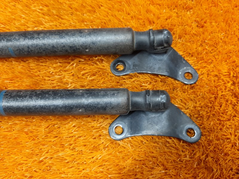 амортизатор багажника, 600 рублей, Красноярск