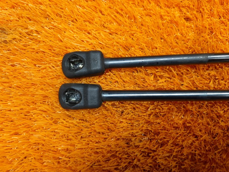 амортизатор капота, 500 рублей, Красноярск