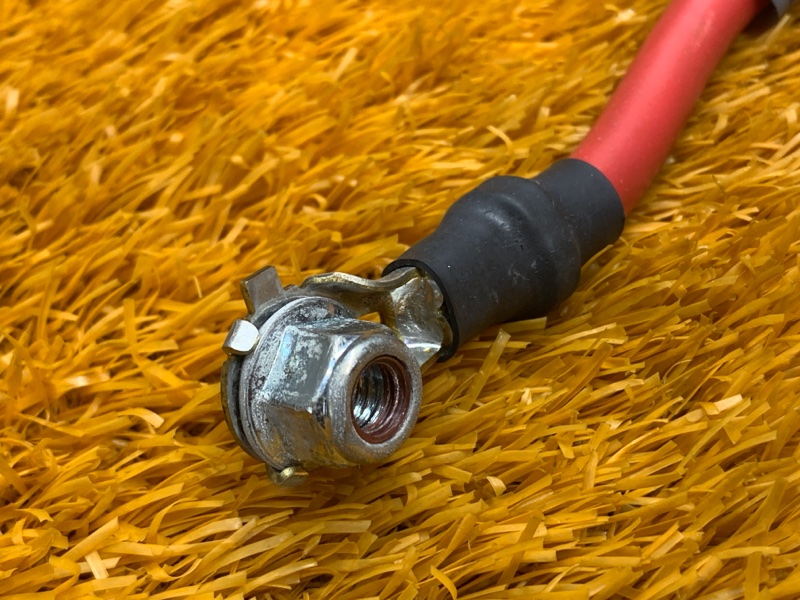 Клемма аккумулятора плюс, 400 рублей, Красноярск