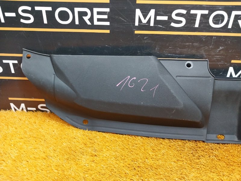 Накладка замка капота, 950 рублей, Красноярск