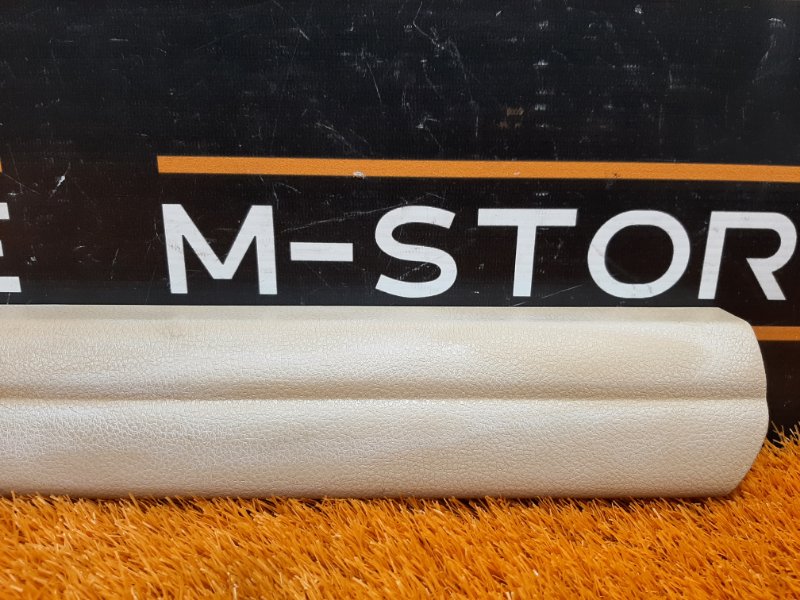 Накладка на порог салона, 210 рублей, Красноярск