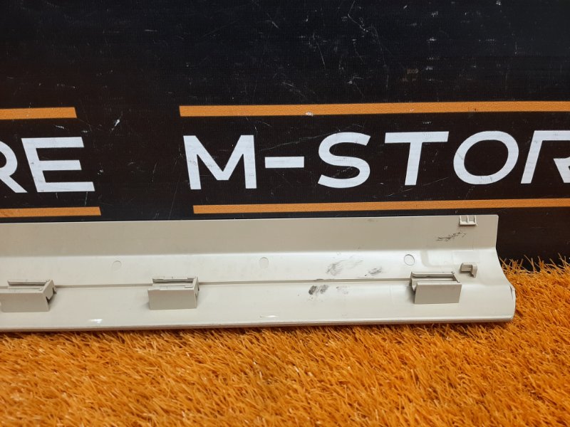 Накладка на порог салона, 350 рублей, Красноярск