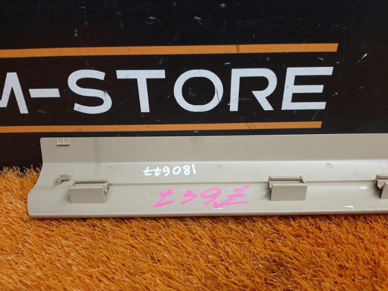 Накладка на порог салона, 350 рублей, Красноярск