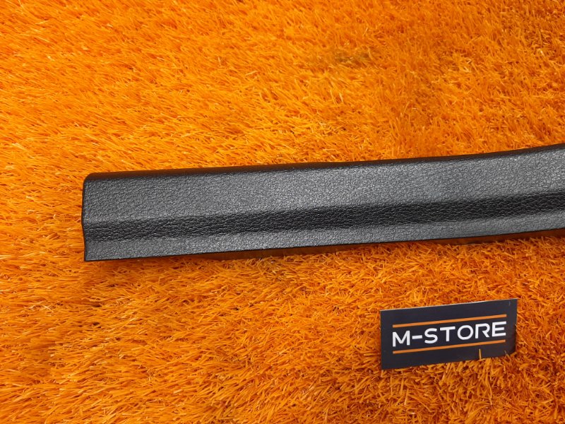 Накладка на порог салона, 350 рублей, Красноярск