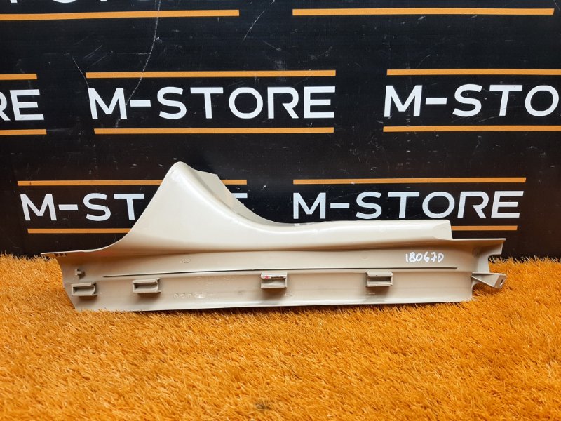 Накладка на порог салона, 350 рублей, Красноярск