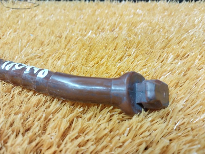 держатель капота, 300 рублей, Красноярск