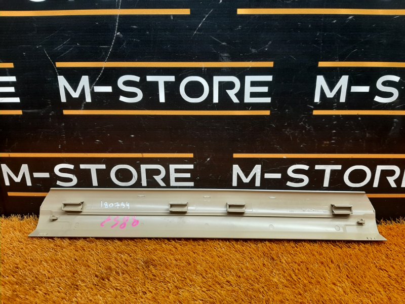 Накладка на порог салона, 350 рублей, Красноярск