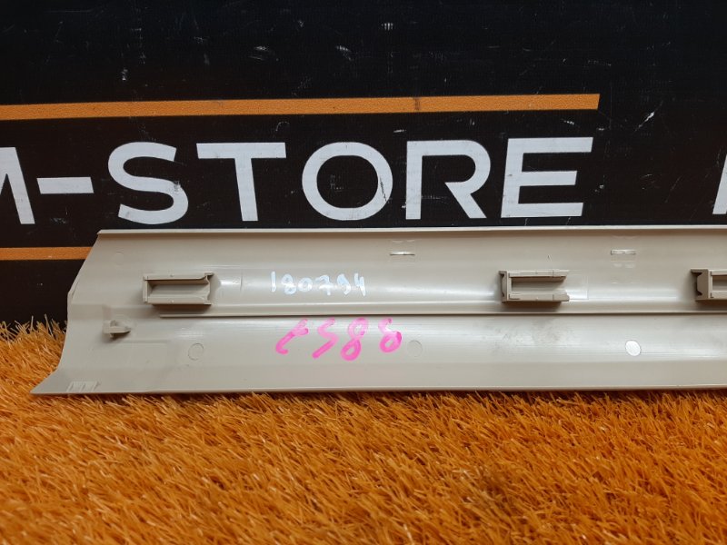 Накладка на порог салона, 350 рублей, Красноярск