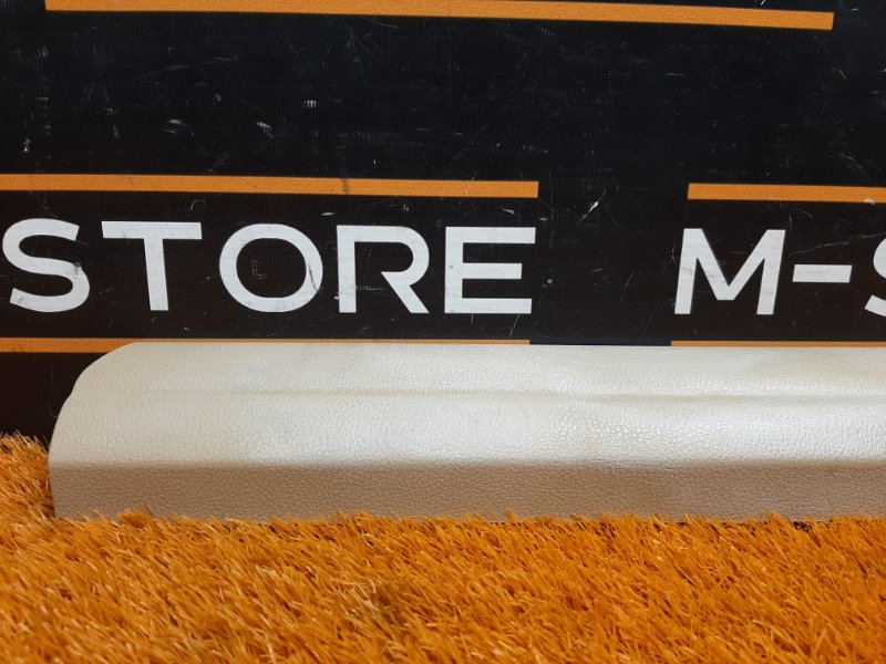 Накладка на порог салона, 350 рублей, Красноярск