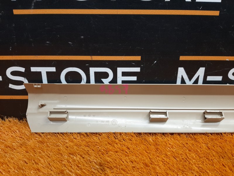 Накладка на порог салона, 350 рублей, Красноярск