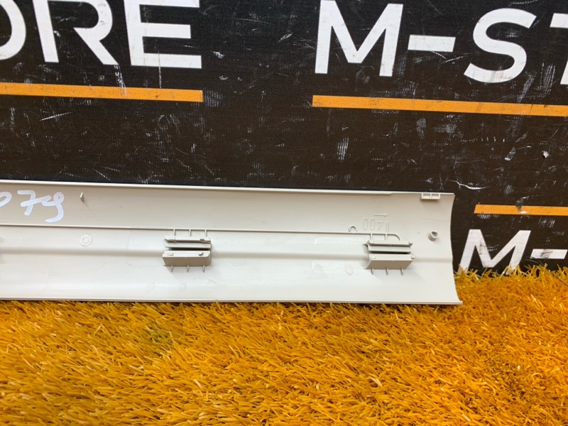 Накладка на порог салона, 480 рублей, Красноярск