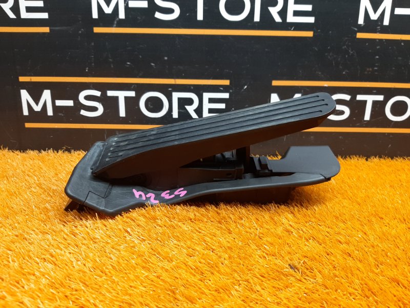 педаль газа, 500 рублей, Красноярск