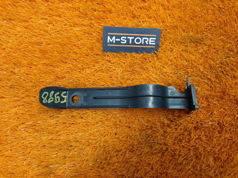 крепление бампера, 300 рублей, Красноярск