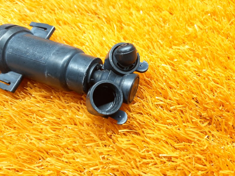 Форсунка омывателя фары, 500 рублей, Красноярск