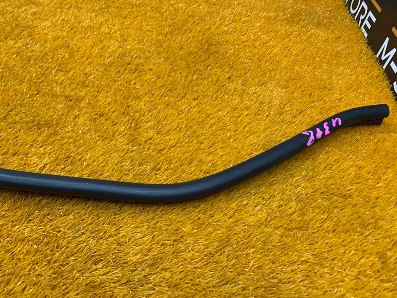 Уплотнитель капота, 630 рублей, Красноярск