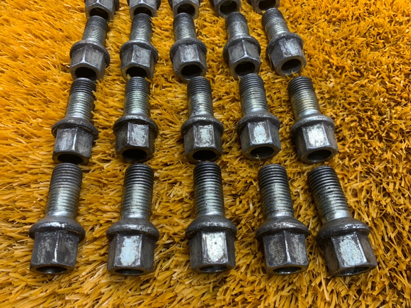 болт колесный, 1400 рублей, Красноярск