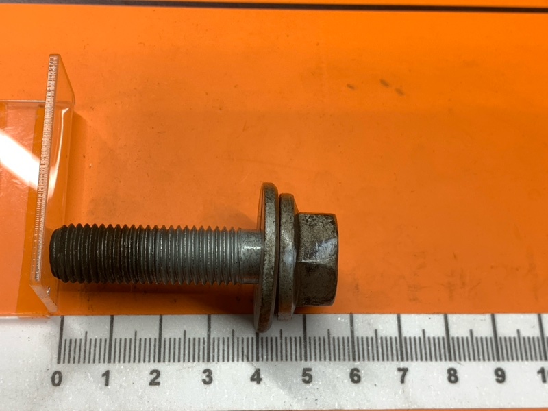 Болт суппорта, 280 рублей, Красноярск