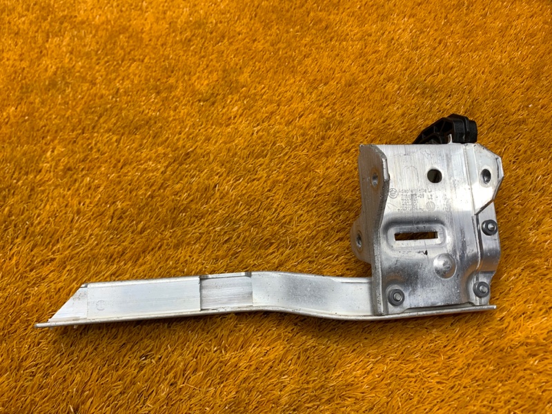 Кронштейн радиатора, 1410 рублей, Красноярск