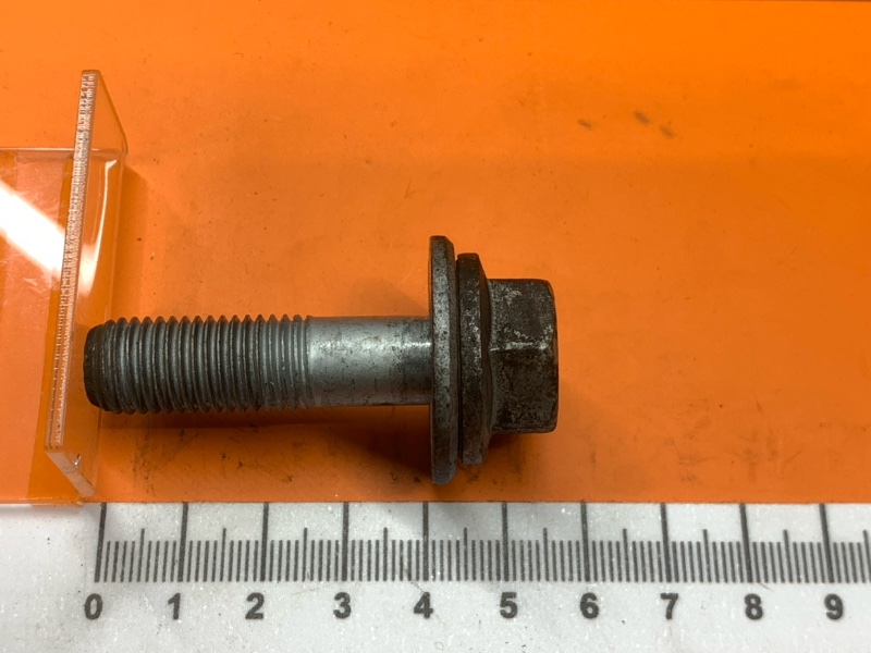 Болт суппорта, 280 рублей, Красноярск