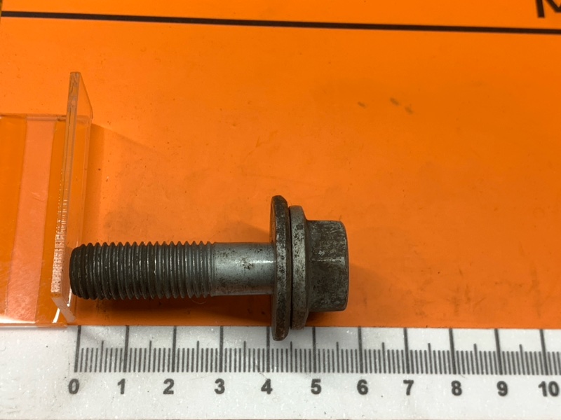 Болт суппорта, 280 рублей, Красноярск