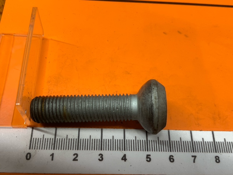 болт ступичный, 510 рублей, Красноярск