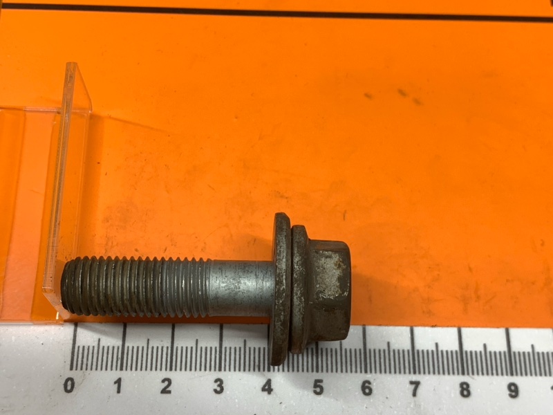 Болт суппорта, 280 рублей, Красноярск