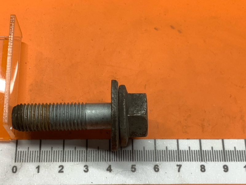 Болт суппорта, 590 рублей, Красноярск