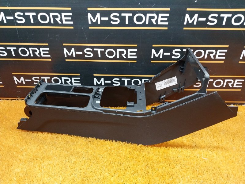 Консоль между сидений, 480 рублей, Красноярск