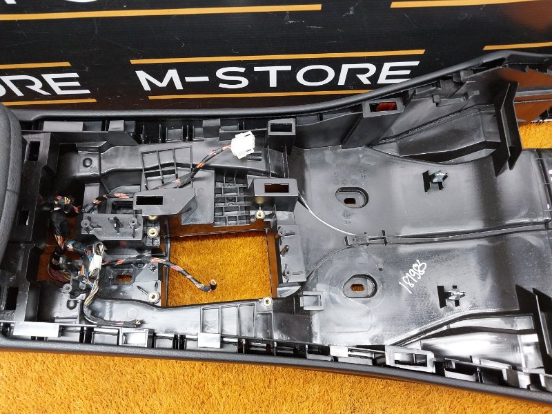 подлокотник, 3460 рублей, Красноярск