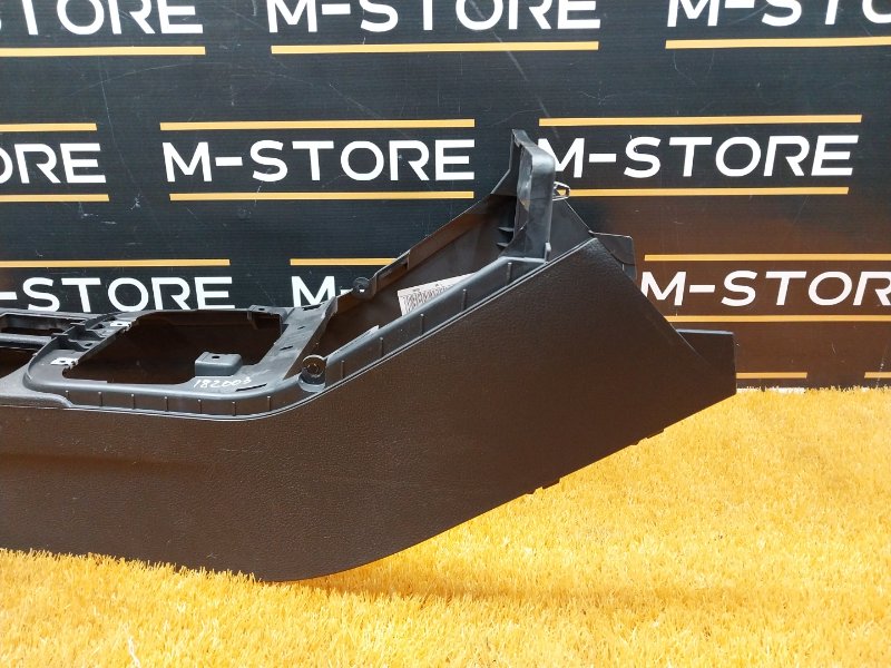 Консоль между сидений, 670 рублей, Красноярск