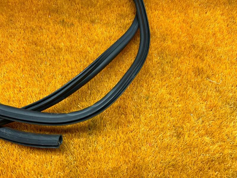 Уплотнитель капота, 1520 рублей, Красноярск