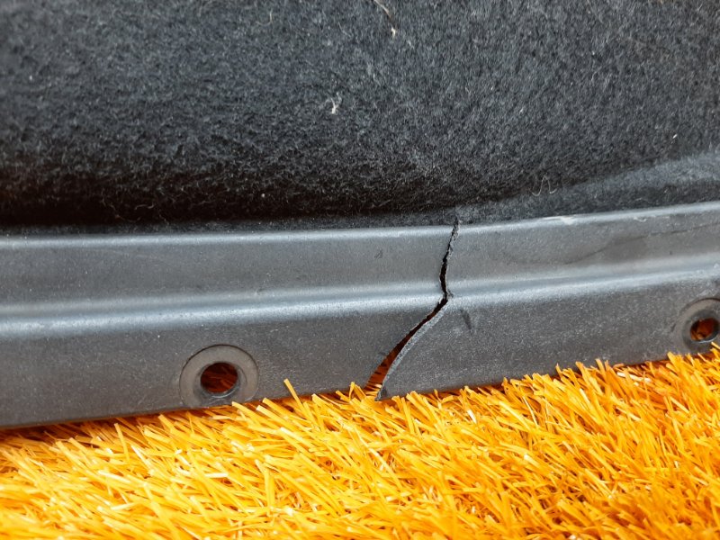 подкрылок, 1000 рублей, Красноярск