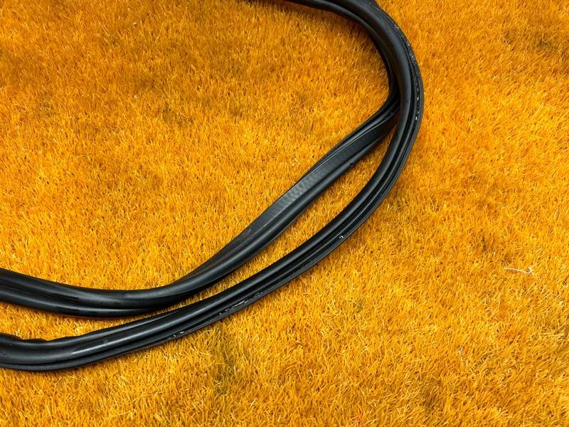 Уплотнитель багажника, 930 рублей, Красноярск