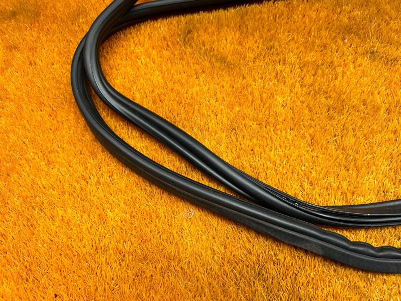 Уплотнитель багажника, 930 рублей, Красноярск