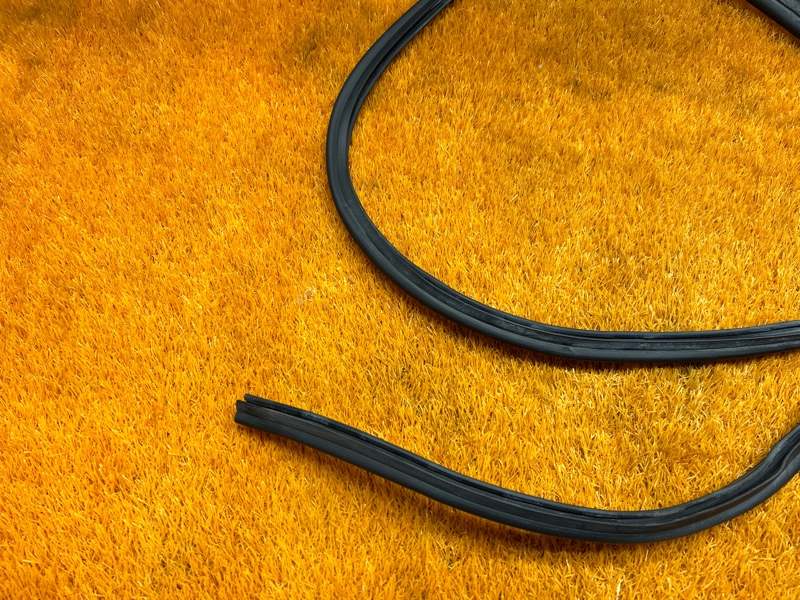 Уплотнитель капота, 630 рублей, Красноярск