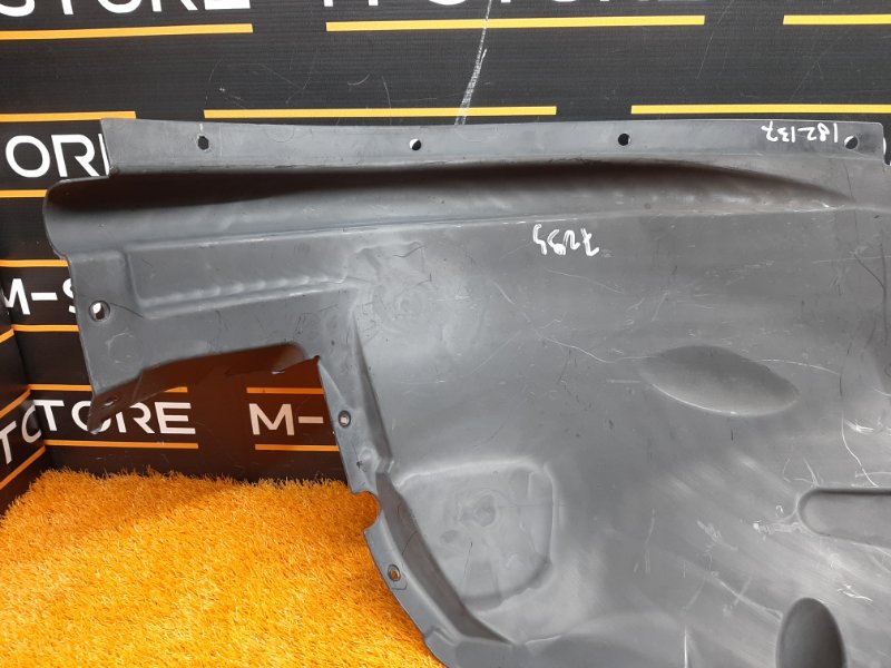 подкрылок, 900 рублей, Красноярск