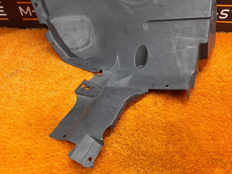 подкрылок, 900 рублей, Красноярск