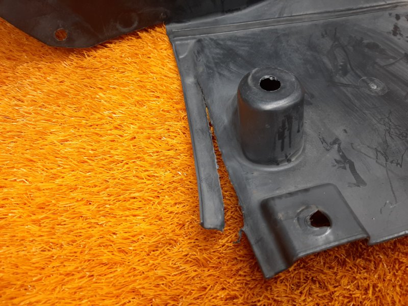 подкрылок, 700 рублей, Красноярск