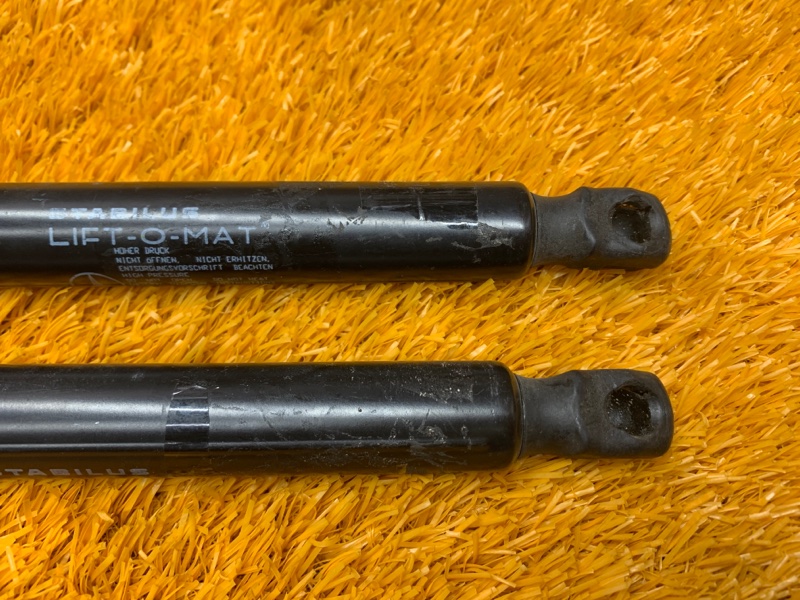 амортизатор багажника, 860 рублей, Красноярск